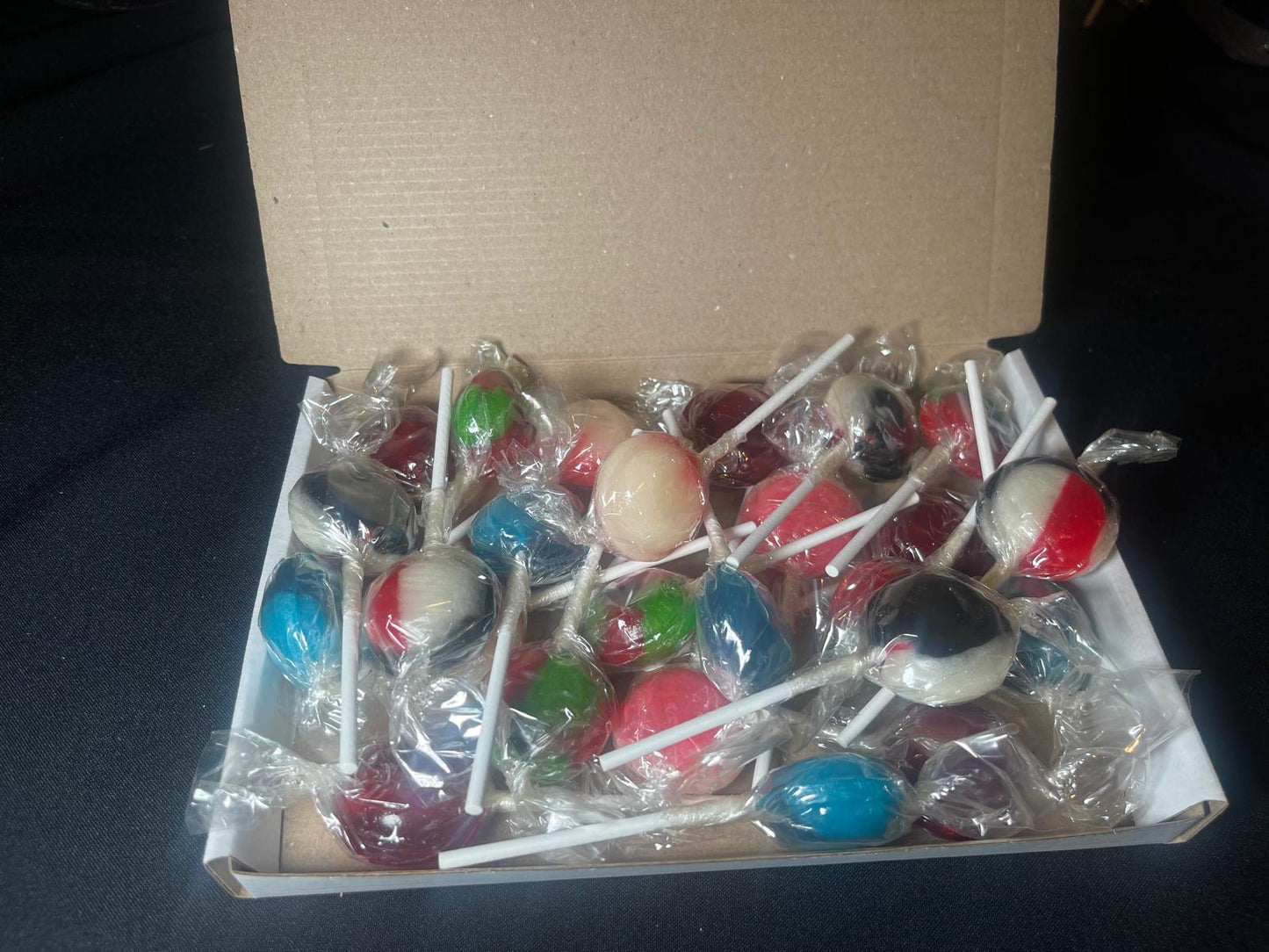 26 Dobson Lollipops Bestselling Postal Box - Perfect Gift